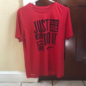 Nike slogan tee